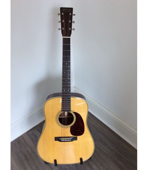 Martin HD28V Acoustic Guitar